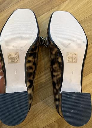 Asos лаковані туфлі розміру 39 2