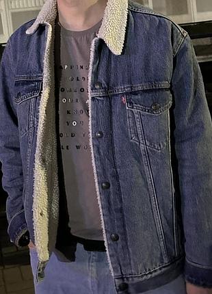 Джинсова куртка levi’s розмір м