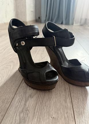 Босоніжки жіночі alexander mcqueen чорні, розмір 37, шкіряні