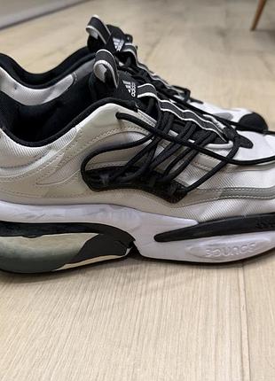 Кросівки чоловічі adidas alphaboost білі