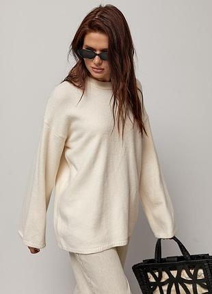 Вязаный джемпер oversize с широкими рукавами