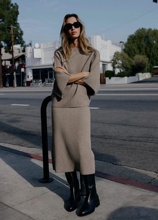 Трикотажний теплий костюм светр+ спідниця zara розпаровка