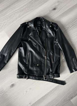 Куртка косуха stradivarius
