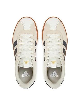 Кросівки чоловічі adidas білі/кремові замшеві