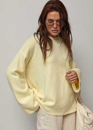 Вязаный джемпер oversize с широкими рукавами