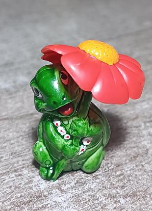 Киндер фигурка. черепашка. 1991 год.