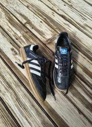 Кроссовки адедас. adidas samba. adidas. кроссовки 42 размер. кожаные кроссовки. адидас самба.