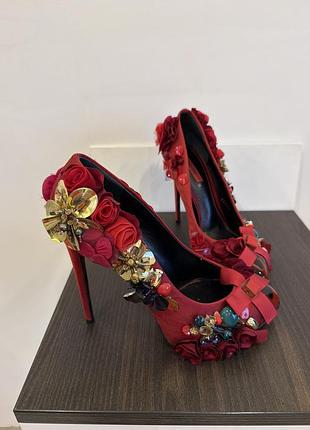 Туфлі жіночі dolce & gabbana з квітковим декором, червоні