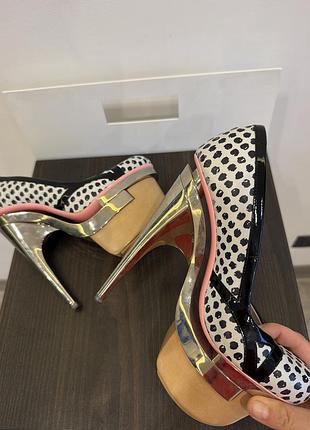 Туфлі жіночі versace білі у горох 3