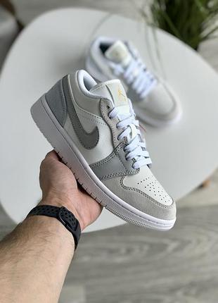 Кросівки nike air jordan retro 1 low gray