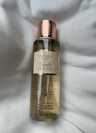 Victoria's secret vanilla mousse новий спрей