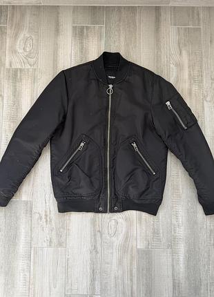 Куртка чоловіча pull & bear бомбер чорна розмір m (підходить на s)