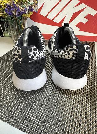 Оригінальні кросівки nike 2