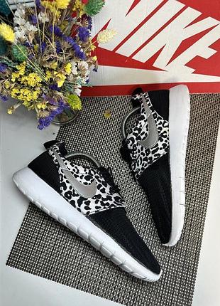 Оригінальні кросівки nike 6