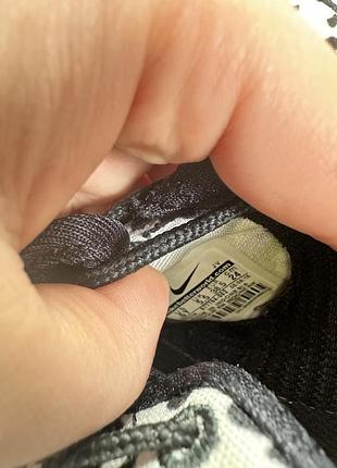 Оригінальні кросівки nike 8