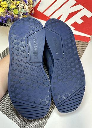 Оригінальні кросівки adidas 4