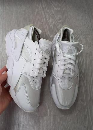 Жіночі кросівки nike huarache
