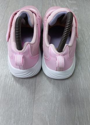 Кросівки для дівчинки skechers 9