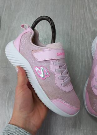 Кросівки для дівчинки skechers 2