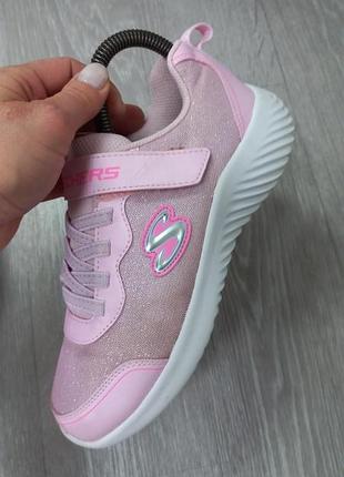 Кросівки для дівчинки skechers 3