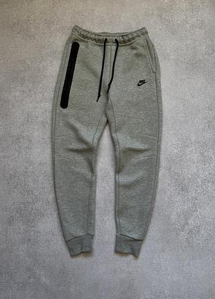 Nike tech fleece fb8002-063 мужские джоггеры серые