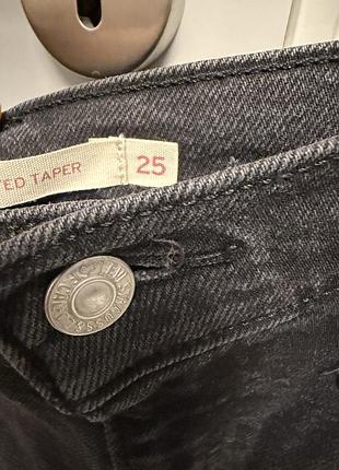 Levis на не високу дівчину розмір s 3