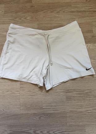 Шорти спортивні шорти білі шорти шорти найк шорти nike, шорты спортивные шорты белые шорты шорты найк шорты nike