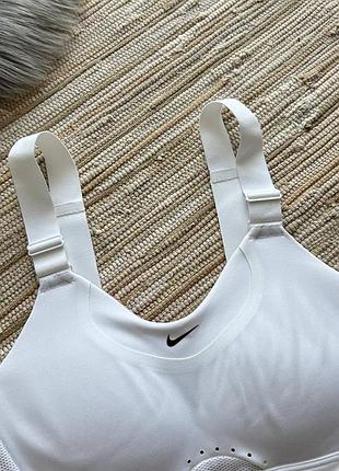 Топ nike pro 4