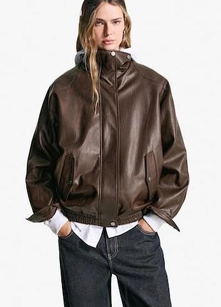 Куртка жіноча bershka зі штучної шкіри коричнева