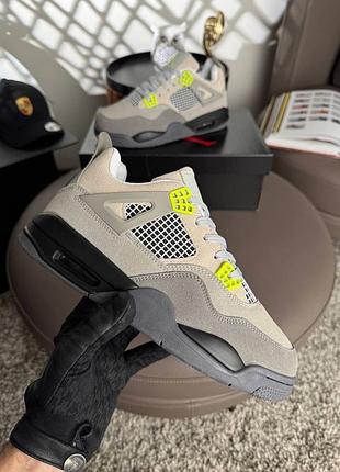 Жіночі кросівки nike air jordan 4 retro se grey beige neon
