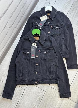 Джинсова куртка levi’s
