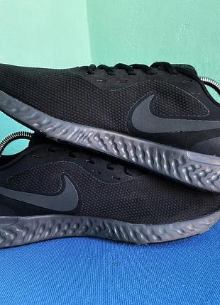Кросівки nike revolution 5 3