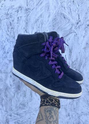 Кросівки жіночі nike dunk sky hi hidden wedge чорні з фіолетовим мереживом