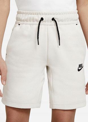 Підліткові шорти nike tech fleece