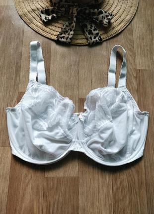 Шикарный бюстгальтер с кружевом 80j fantasie