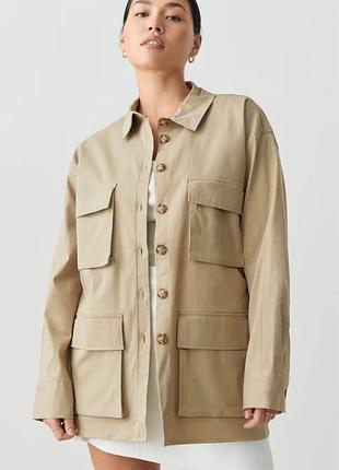 Куртка вітрівка h&m з накладними карманами