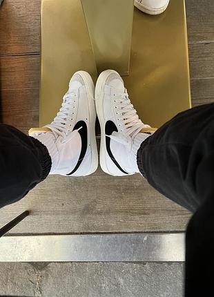 Кросівки жіночі nike білі, розмір 36