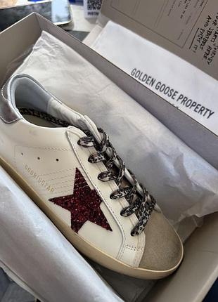 Жіночі білі кросівки кеди golden goose superstar з бордовою зіркою шкіряні ggdb голден гусен