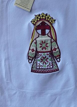 Футболки с вышивкой