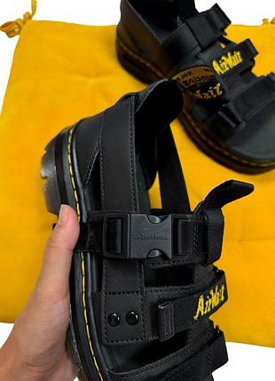 Чорні сандалі dr. martens pearson оригінал 9