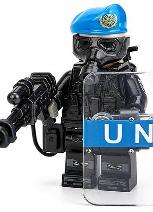 Фігурка миротворець у протигазі зі щитом для lego лего