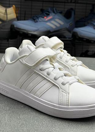 Дитячі кросівки adidas ih7576