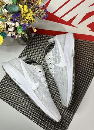 Оригінальні кросівки nike 2
