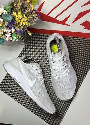 Оригинальные кроссовки nike