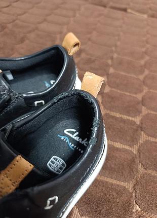Туфлі для хлопчика clarks чорні 6