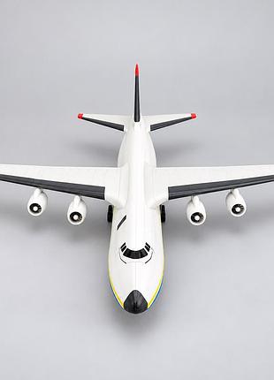 Модель вантажного літака антонов ан-124 «руслан»