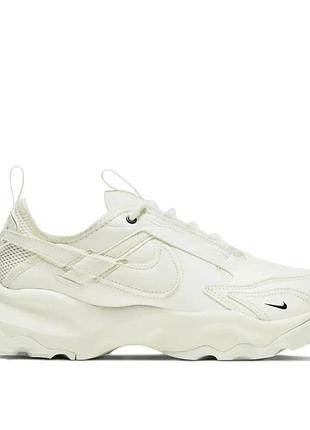 Кроссовки женские nike w nike tc 7900 молочные