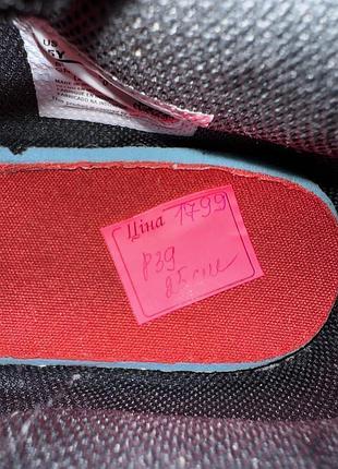 Оригінальні кросівки nike 4