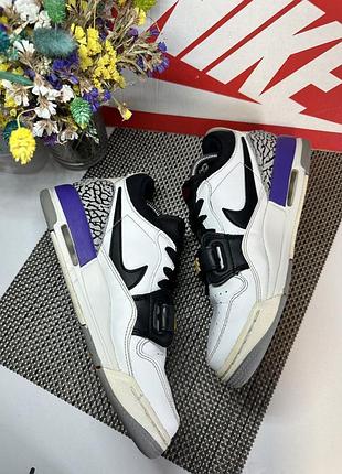 Оригінальні кросівки nike 6