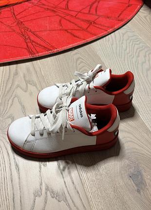 Кросівки дитячі adidas x marvel advantage spider-man білі з червоним